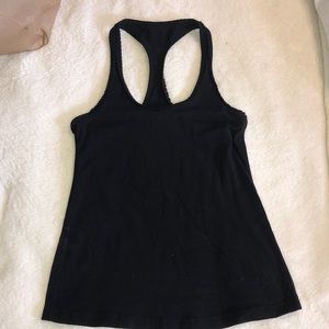 Black lululemon tank